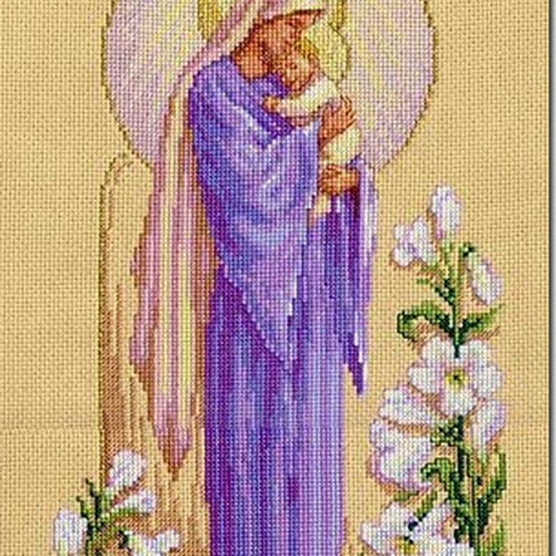 Virgen María con niño en punto de cruz