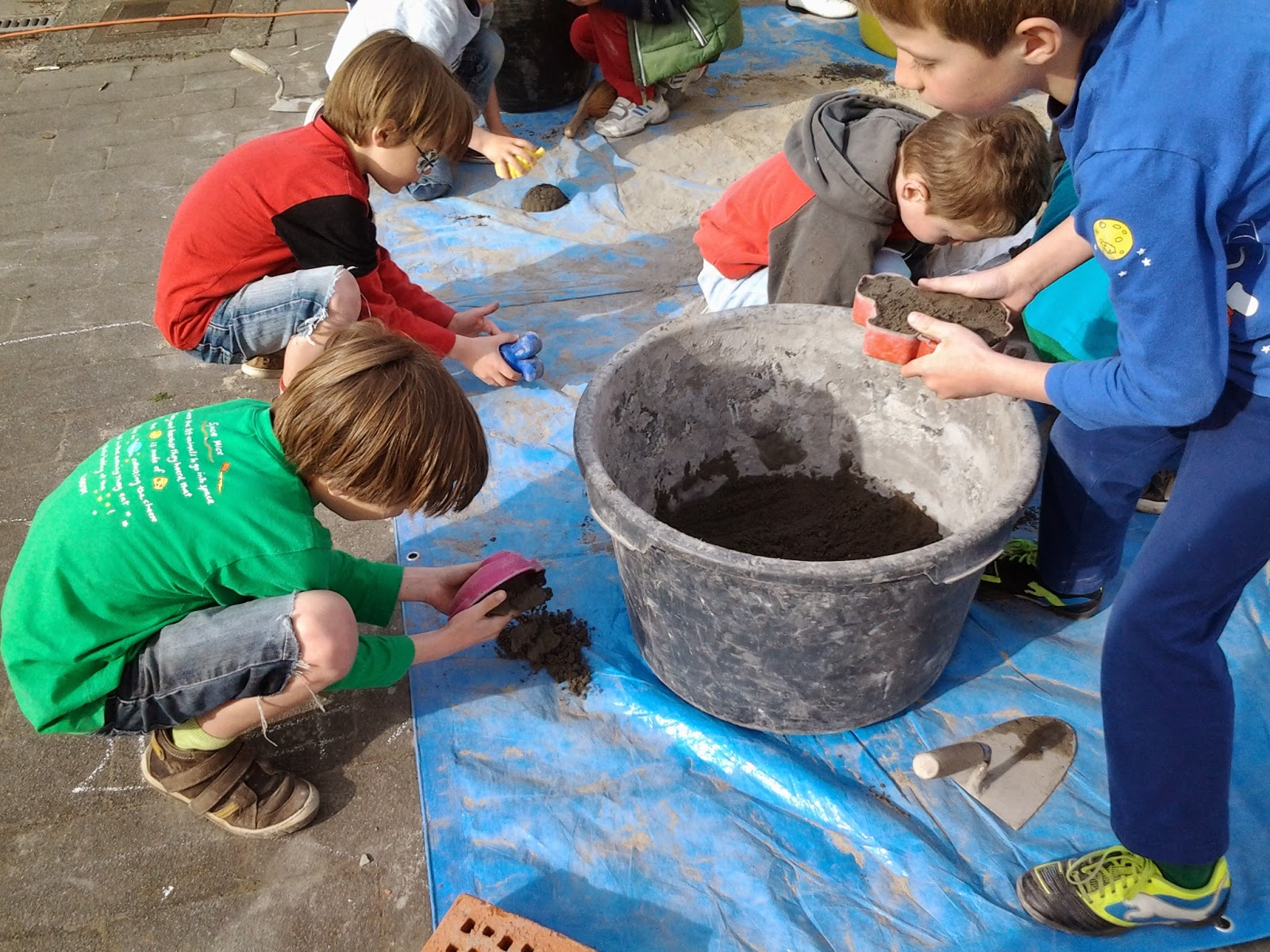 Idee Kids Aalst blogt Dag 4 cement maken!