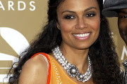 Amel Larrieux