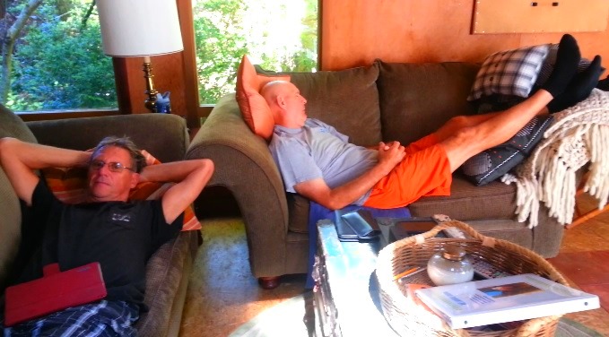 [vic%2520and%2520bruce%2520on%2520couches%2520at%2520cabin%255B3%255D.jpg]