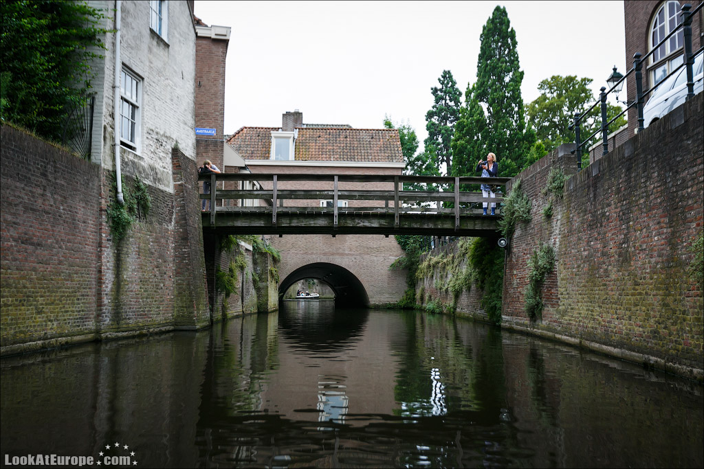 LookAtEurope.com - Фотогалоп по Европе. Чехия, Германия, Голландия.  Подземные каналы города Хертогенбош | Holland, Binnendieze in Hertogenbosch