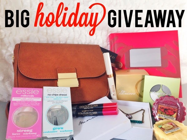 big blog giveaway free holiday gifts by dainte by spela seserko