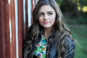 Jacquie Lee