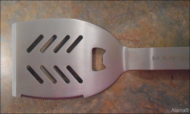 ManLaw Premium BBQ Tools spatula close up