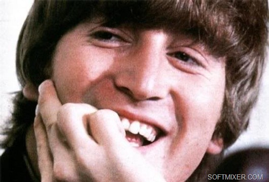 John-Lennon-Smiling