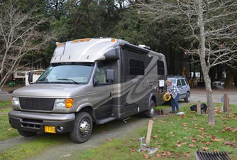 instead we settled in to Richardson Grove RV Park in Garberville