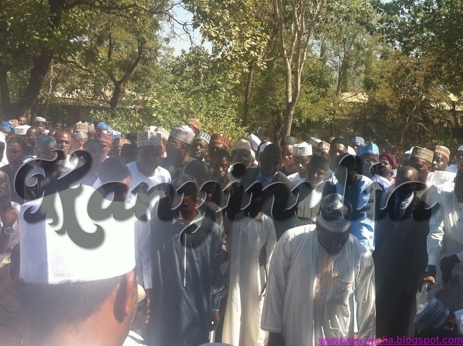 [377251_10150513001510864_666715863_10770978_493934515_n%255B2%255D.jpg]