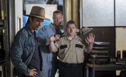 JUSTIFIED -- Hole in the Wall -- Episode 401 (Airs Tuesday, January 8, 10:00 pm e/p) -- Pictured: (L-R) Timothy Olyphant as Raylan Givens, Terry Dale Parks as Henry, Patton Oswalt as Bob Sweeney -- CR: Prashant Gupta/FX