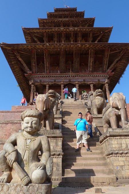 Obiective turistice Bhaktapur: Cel mai inalt templu din Nepal