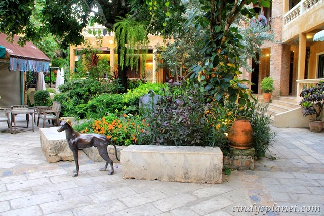 [Bangkok2182.jpg.webp]