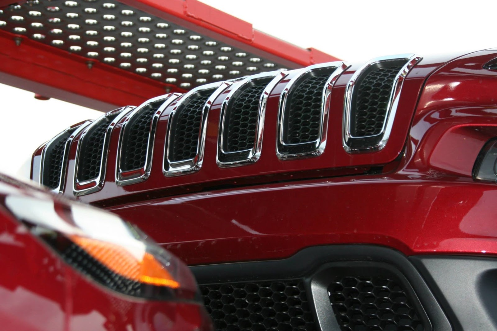 [2014-Jeep-Cherokee-6%255B2%255D.jpg]