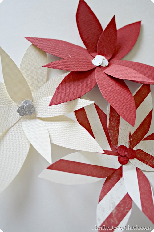 How to make paper poinsettias