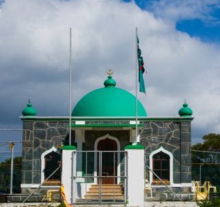 [robben_island_green-domed_mosque%255B3%255D.jpg]