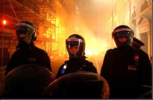 London_Riots_2011 London_Riots_2011