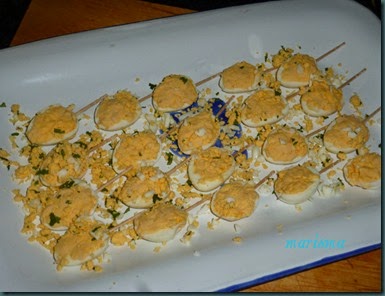 huevos de codorniz rellenos de crema de queso idiazabal y salsa de piquillos6 copia