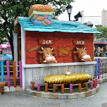 Sam & Jack at Lotte World in Seoul in Seoul, South Korea