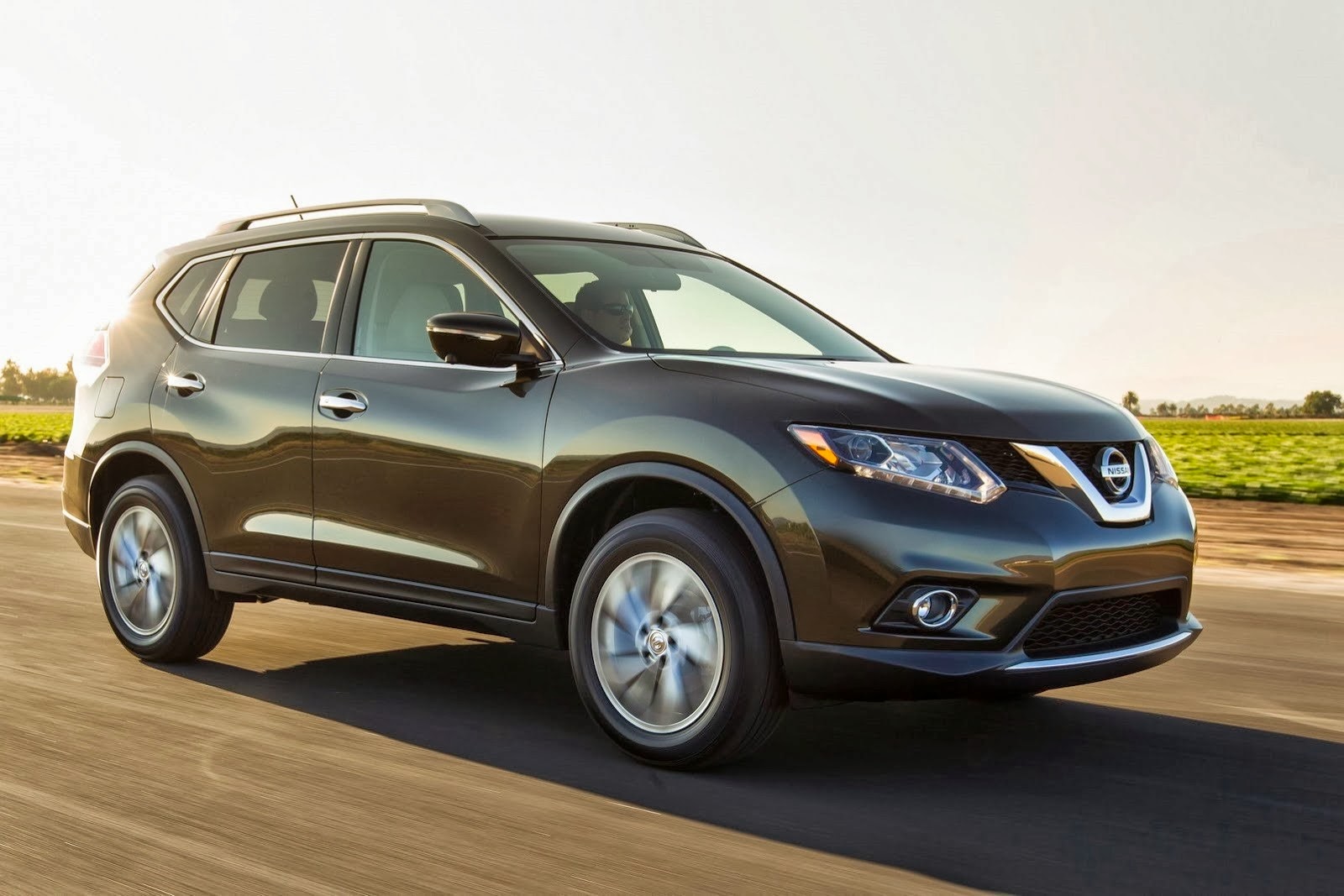 [2014-Nissan-Rogue-CUV-1%255B2%255D%255B2%255D.jpg]