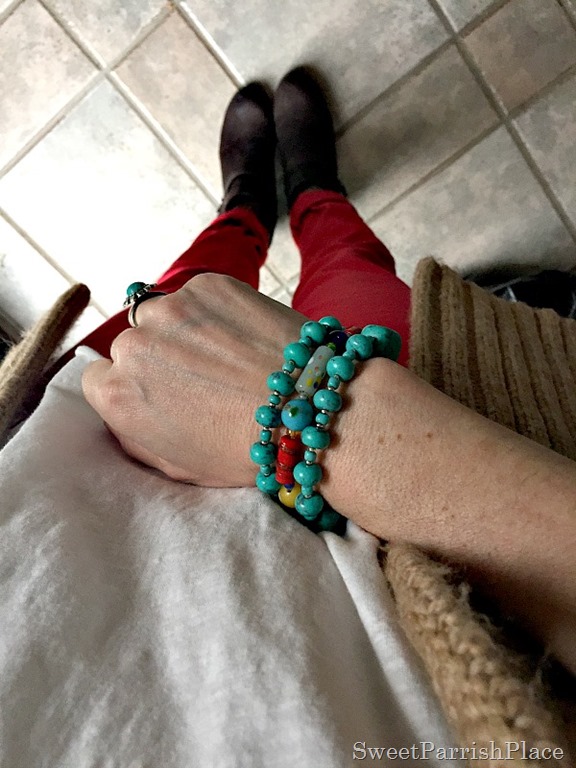 [red%2520skinny%2520jeans%252C%2520tan%2520chunky%2520sweater%252C%2520brown%2520booties4%255B3%255D.jpg]