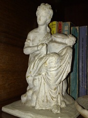 Statueta grecia antica