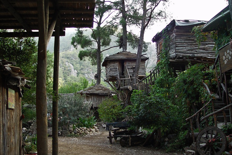 kadirs-tree-houses-3 kadirs-tree-houses-3