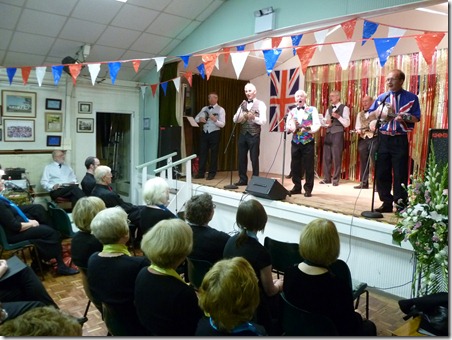 Diamond Jubilee Concert (Sat 2-6-12) - The South Cheshire 'George Formby' Ukulele Society