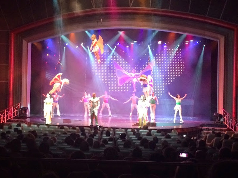 royal-caribbean-liberty-of-the-seas-fashion-blogger