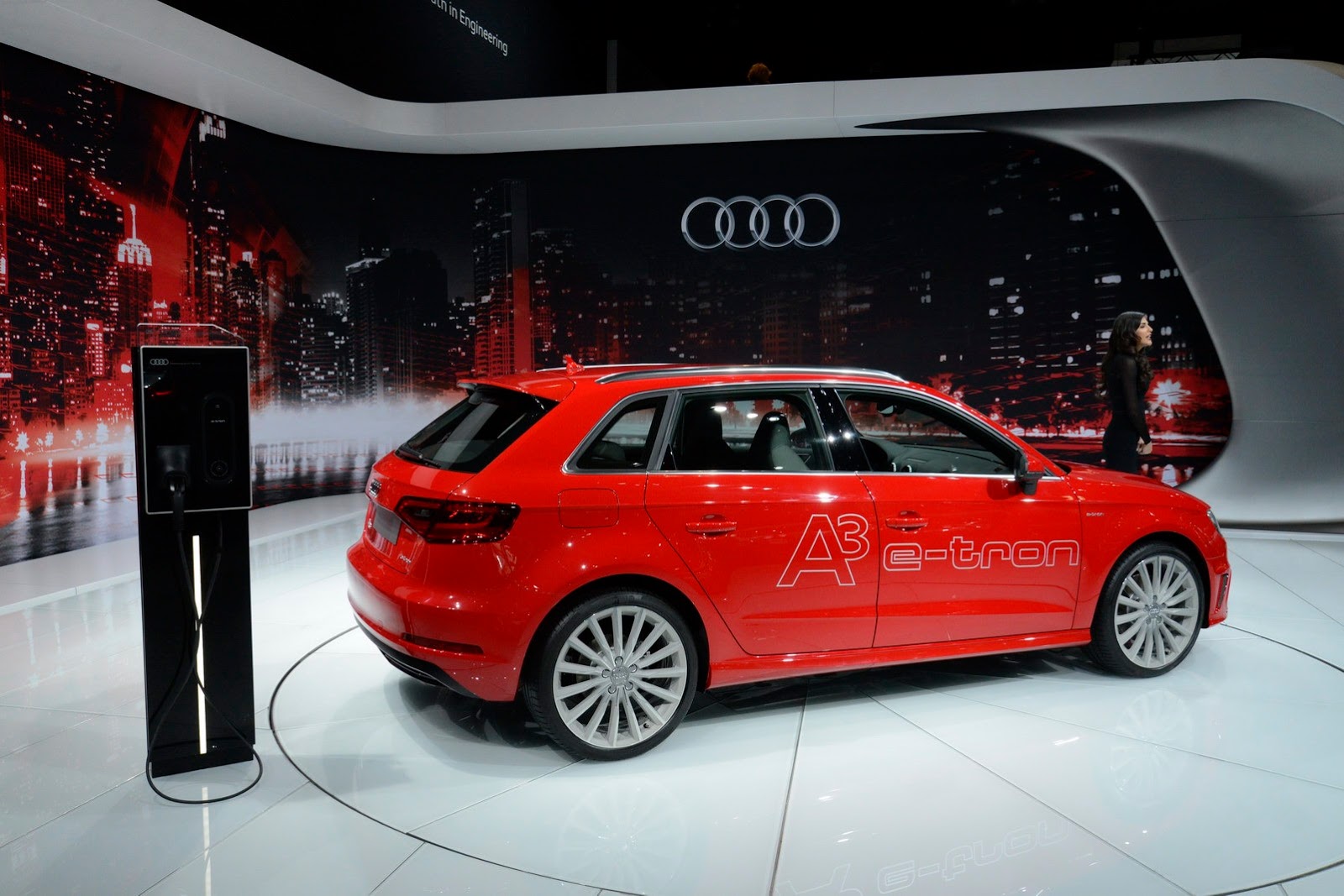 [2013-Los-Angeles-Auto-Show-11%255B2%255D.jpg]