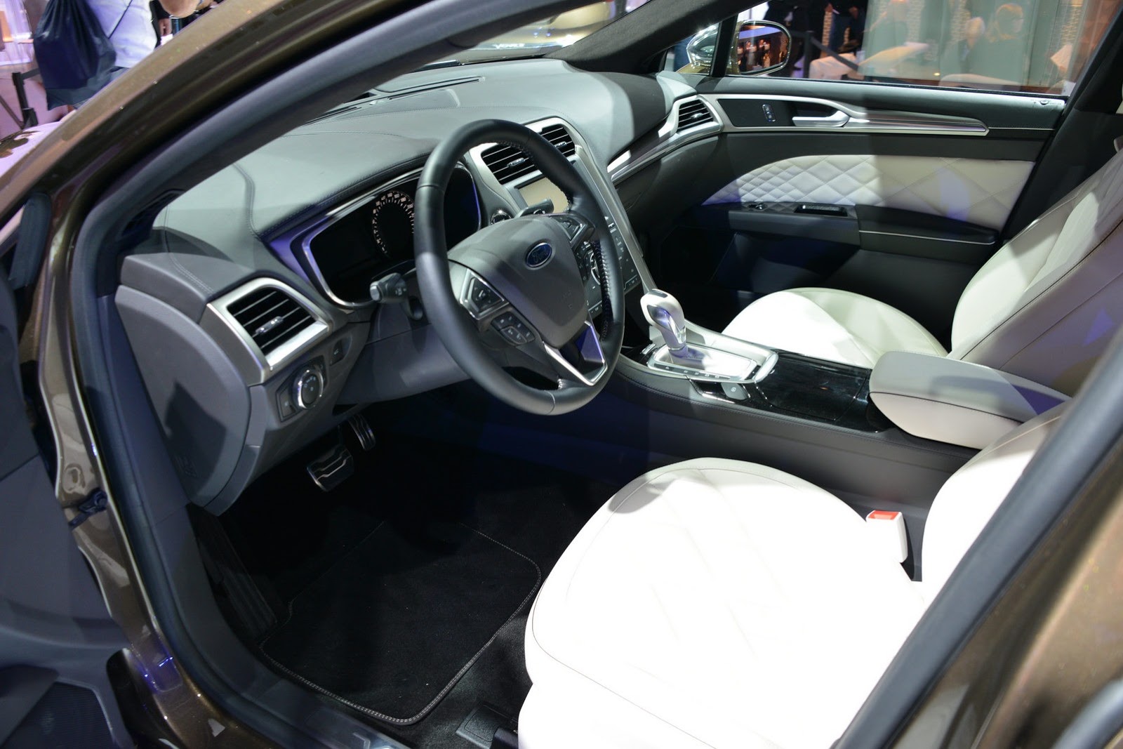 [Ford-Mondeo-Vignale-8%255B2%255D.jpg]
