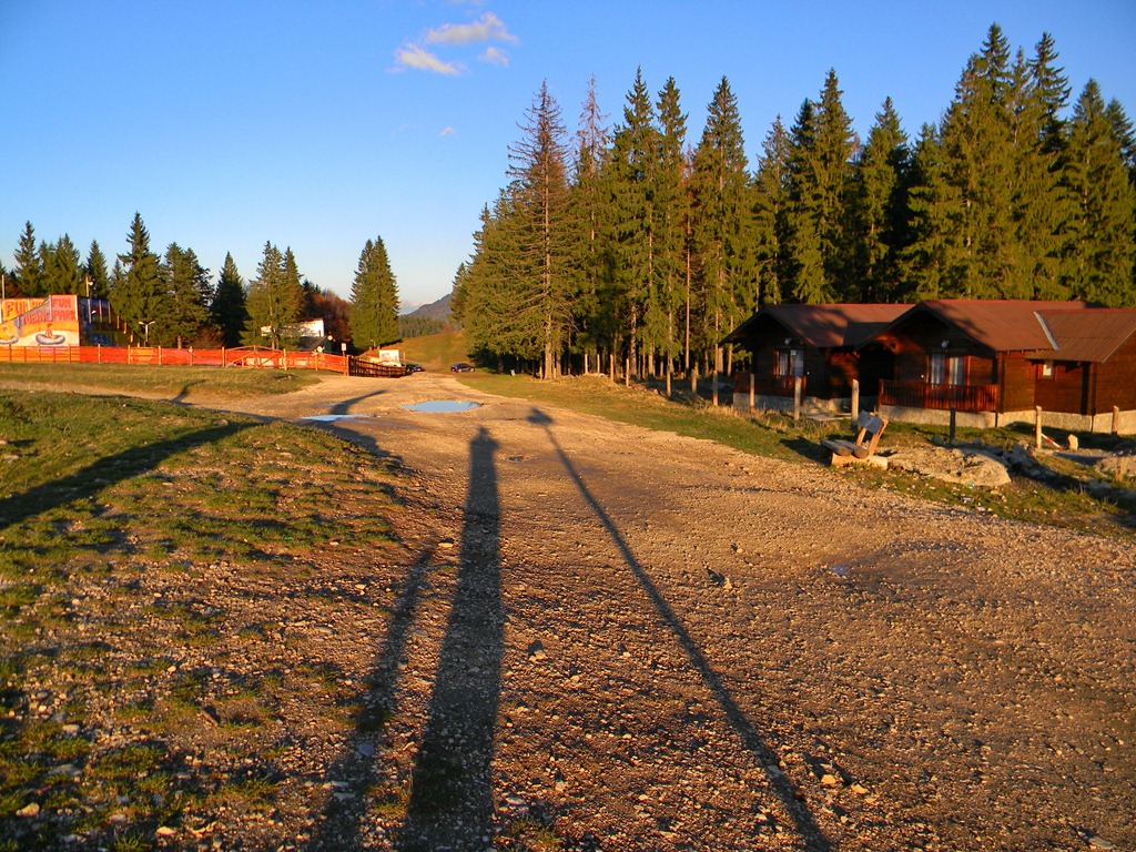 [DSCN95323.jpg]