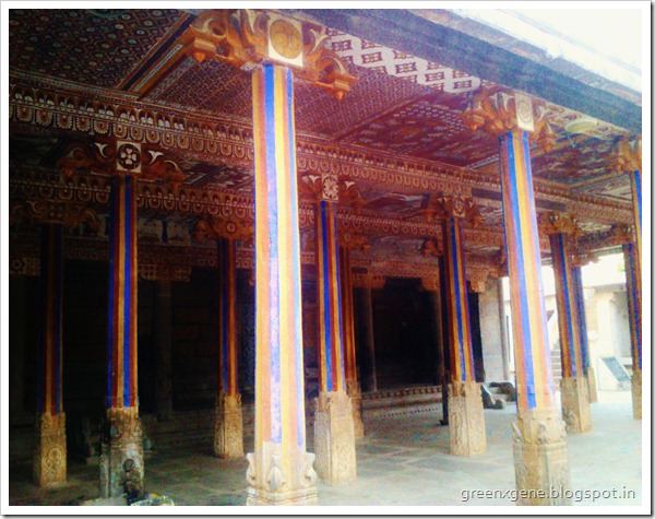 Jeenaswamy Trilokyanathar Temple : Kanchipuram Jain Temple : Pillar Paintings