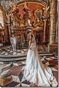 Фотографии со свадьбы в Праге - Климентинум