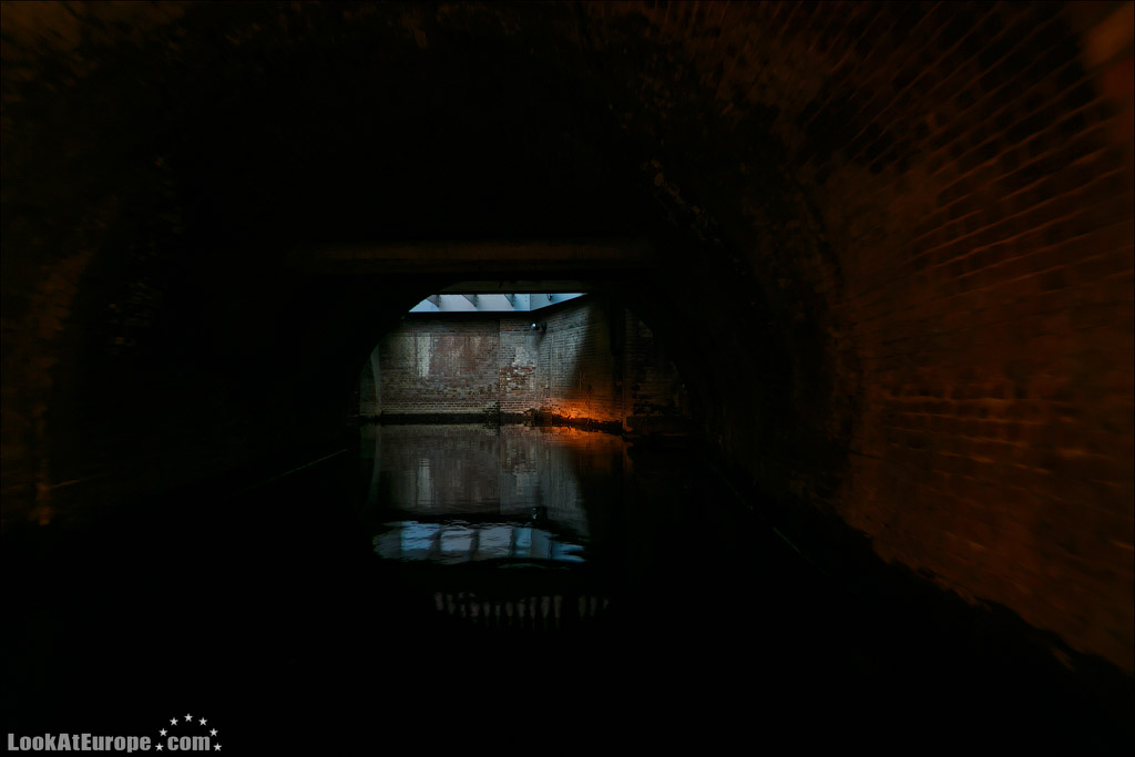 LookAtEurope.com - Фотогалоп по Европе. Чехия, Германия, Голландия.  Подземные каналы города Хертогенбош | Holland, Binnendieze in Hertogenbosch