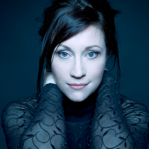 Holly Cole