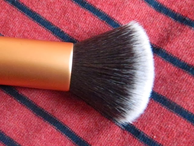 Real Techniques buffing brush review