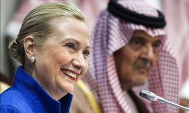 Hillary-Clinton-in-Riyadh-008