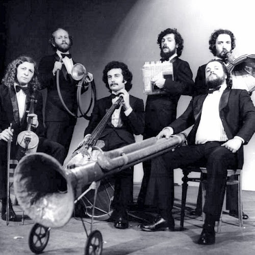 Les Luthiers