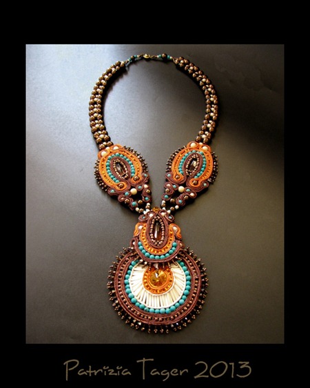 Tribal Dance Necklace Brown 03