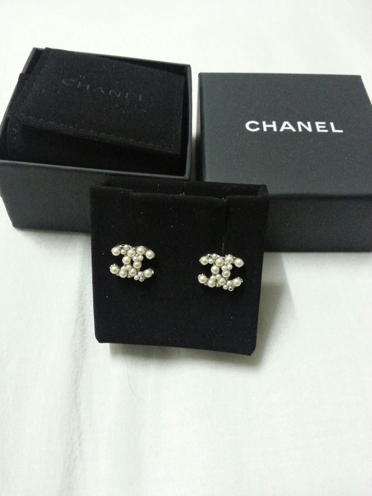 The Chic Sac: Chanel Encrusted CC Earrings