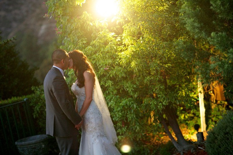[33OakandtheOwl_Sunset-Wedding-Photo2.jpg]