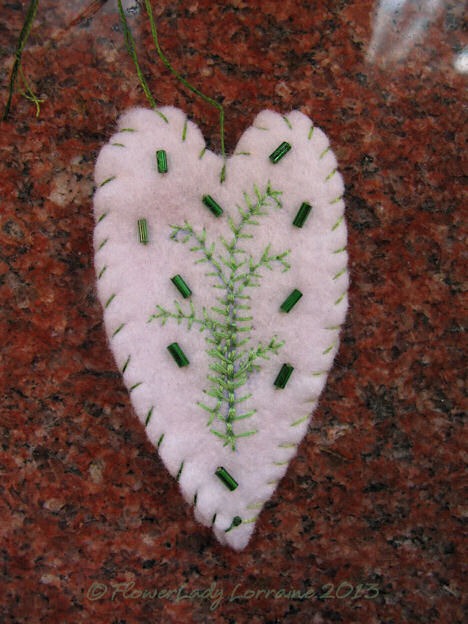 [02-22-fern-felt-heart%255B4%255D.jpg]