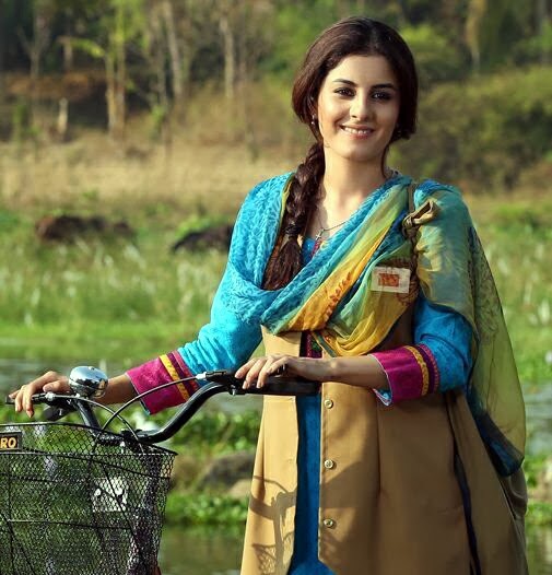 [Isha_Talwar_photos%255B3%255D.jpg]