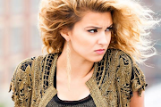 Tori Kelly