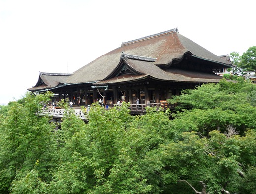 japão - kiomizudera templo -kyoto . Gloria Ishizaka
