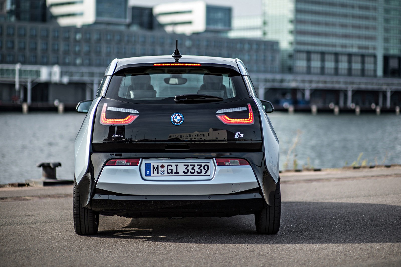 [2014-BMW-i3-98%255B2%255D.jpg]