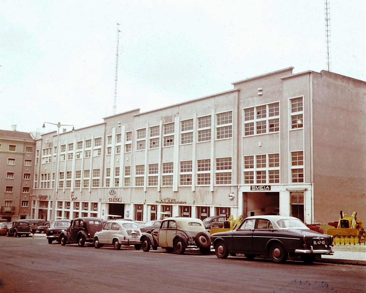 [Auto-Monumental-do-Areeiro.13.jpg]