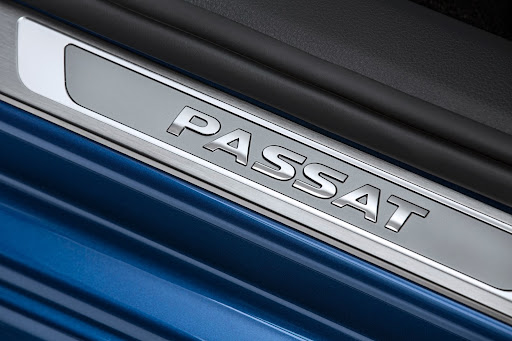 2014-VW-Passat-BlueMotion-Concept-04.jpg