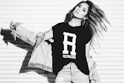 Jasmine V