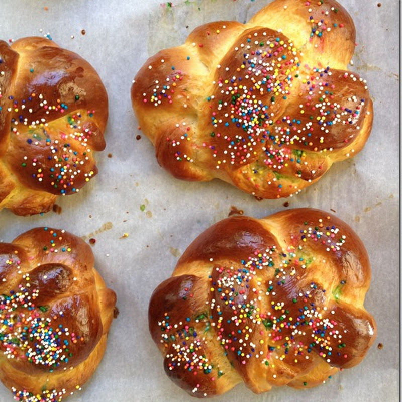 Sicilian Easter Bread - Pasca (Romanian Easter Bread) | Recipe | Bread, Sicilian recipes, Romanian food : It makes a cute and colorful centerpiece for your easter spread and will be raved about all year!