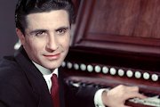 Gilbert Becaud