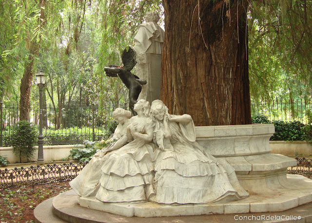 Sevilla - P. Mª Luisa - Glorieta de Becquer - 1 -3j.jpg